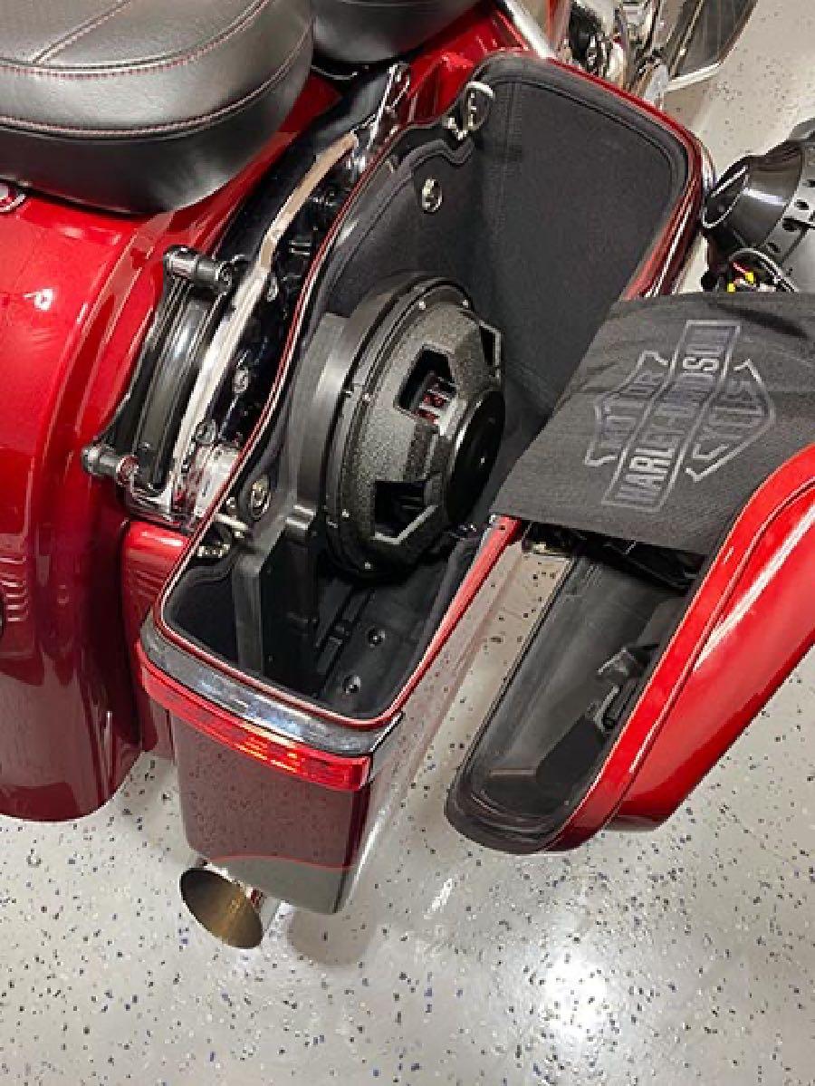 AMERICAN HARD BAG RIGHT SIDE 10" WOOFER MOUNTING KIT FOR SADDLEBAGS 1998 THROUGH CURRENT YEAR (IP-AP100-R)
