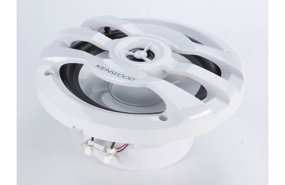 KENWOOD 6.5" 260 WATT 2 WAY LED RGB MARINE SPEAKER WHITE WITH RGB REMOTE (KFC1673MRWL)